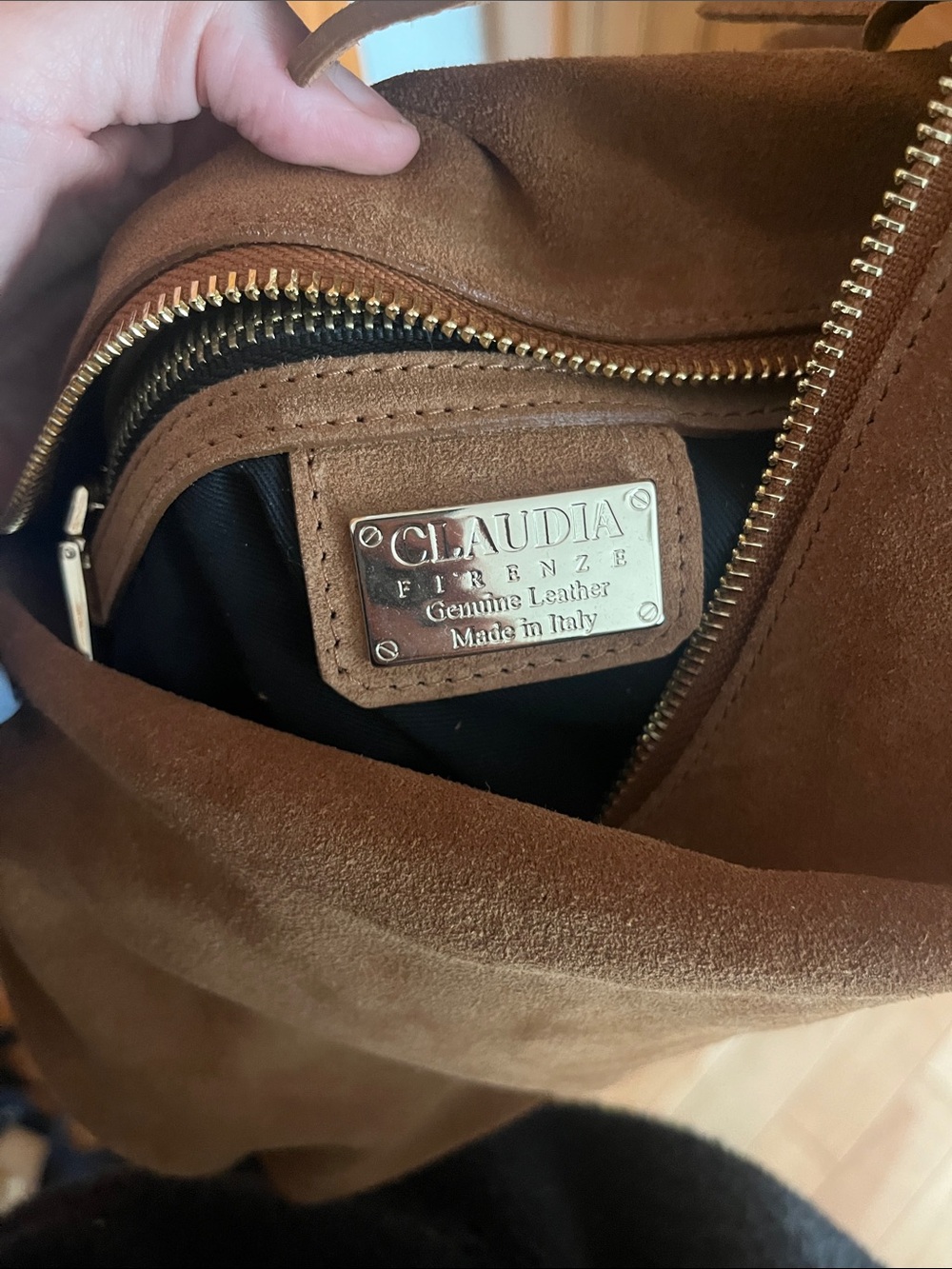 Suede Brown Shoulder Bag with Adjustable Strap - Picture 5 of 7